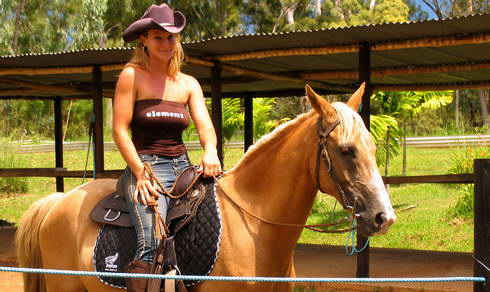 Horseback riding in Ouenghi New Caledonia